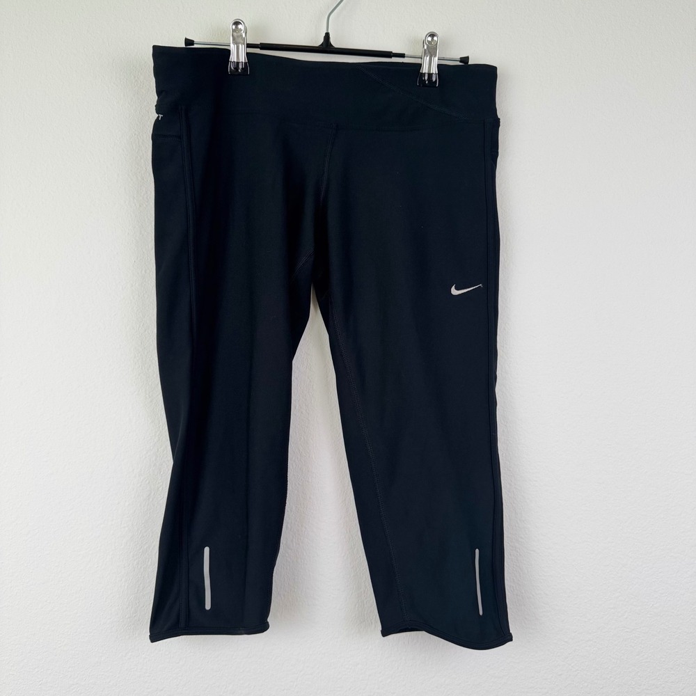 Nike Dri-FIT Leggings Women Medium Black Excellent Running Cropped Capris